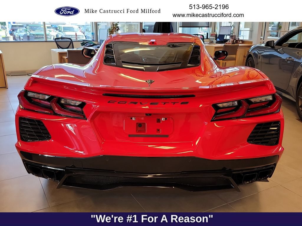 Used 2024 Chevrolet Corvette Stingray Coupe RWD image 2
