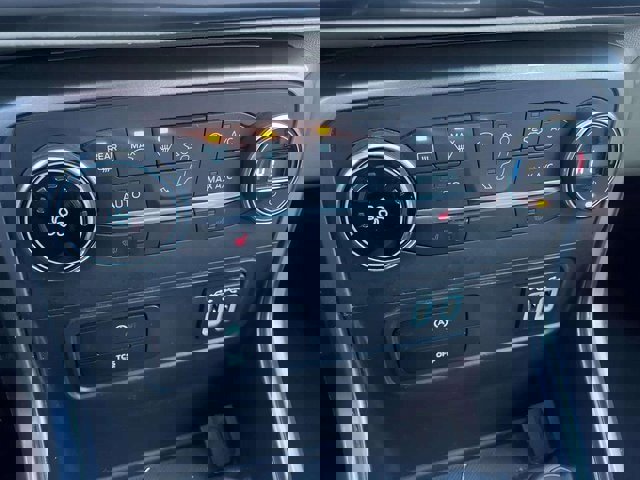 Certified 2020 Ford EcoSport SE w/ SE Convenience Package image 23