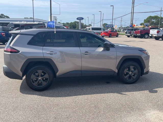 Used 2026 Toyota RAV4 LE FWD image 7
