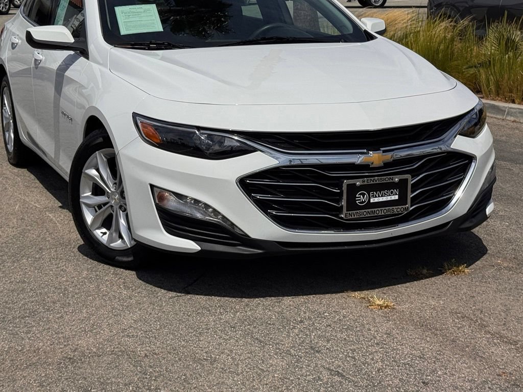 Used 2023 Chevrolet Malibu LT FWD image 3