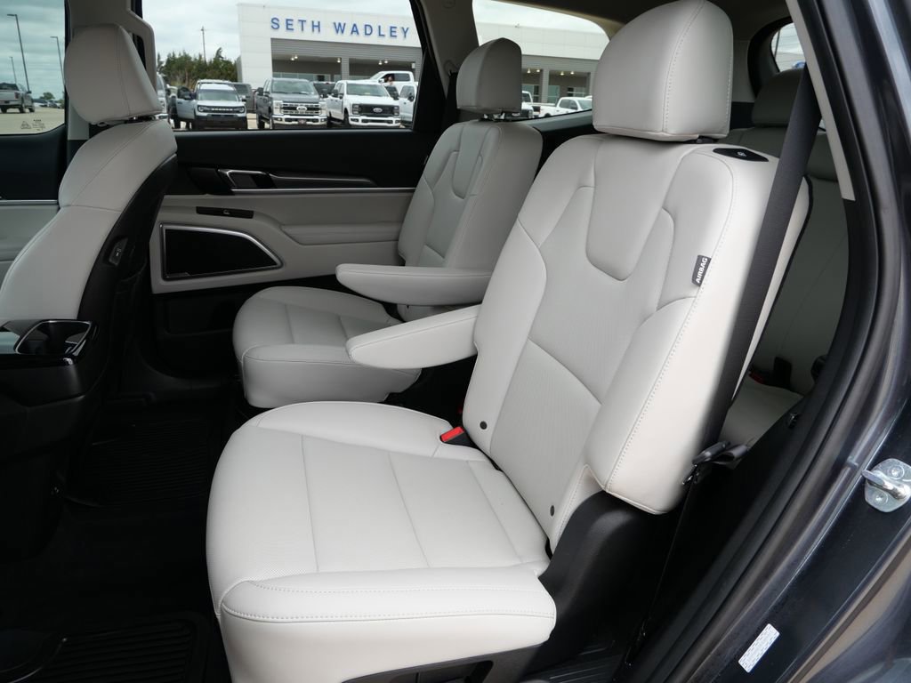Used 2023 Kia Telluride S w/ S Sunroof Package image 13