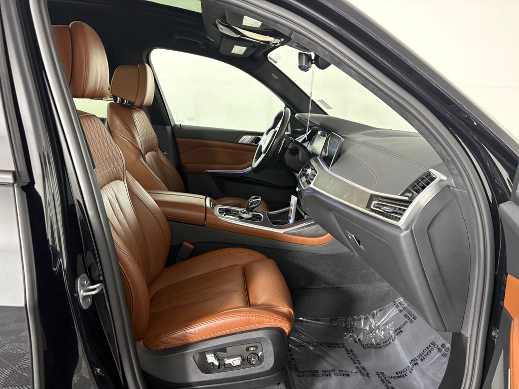 Used 2022 BMW X7 M50i AWD/4WD image 41