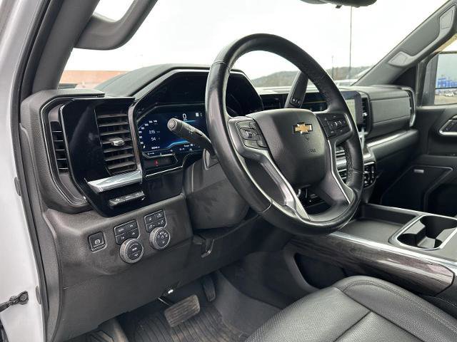 Used 2025 Chevrolet Silverado 2500 LTZ w/ LTZ Premium Package image 19