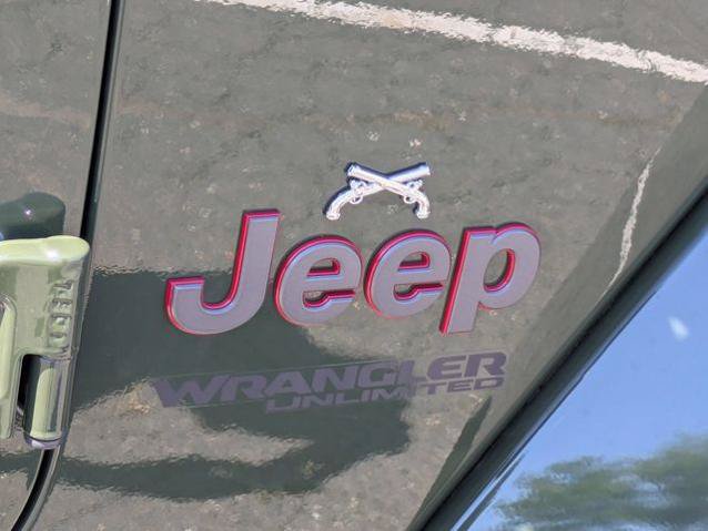 Used 2021 Jeep Wrangler Unlimited Rubicon AWD/4WD image 37