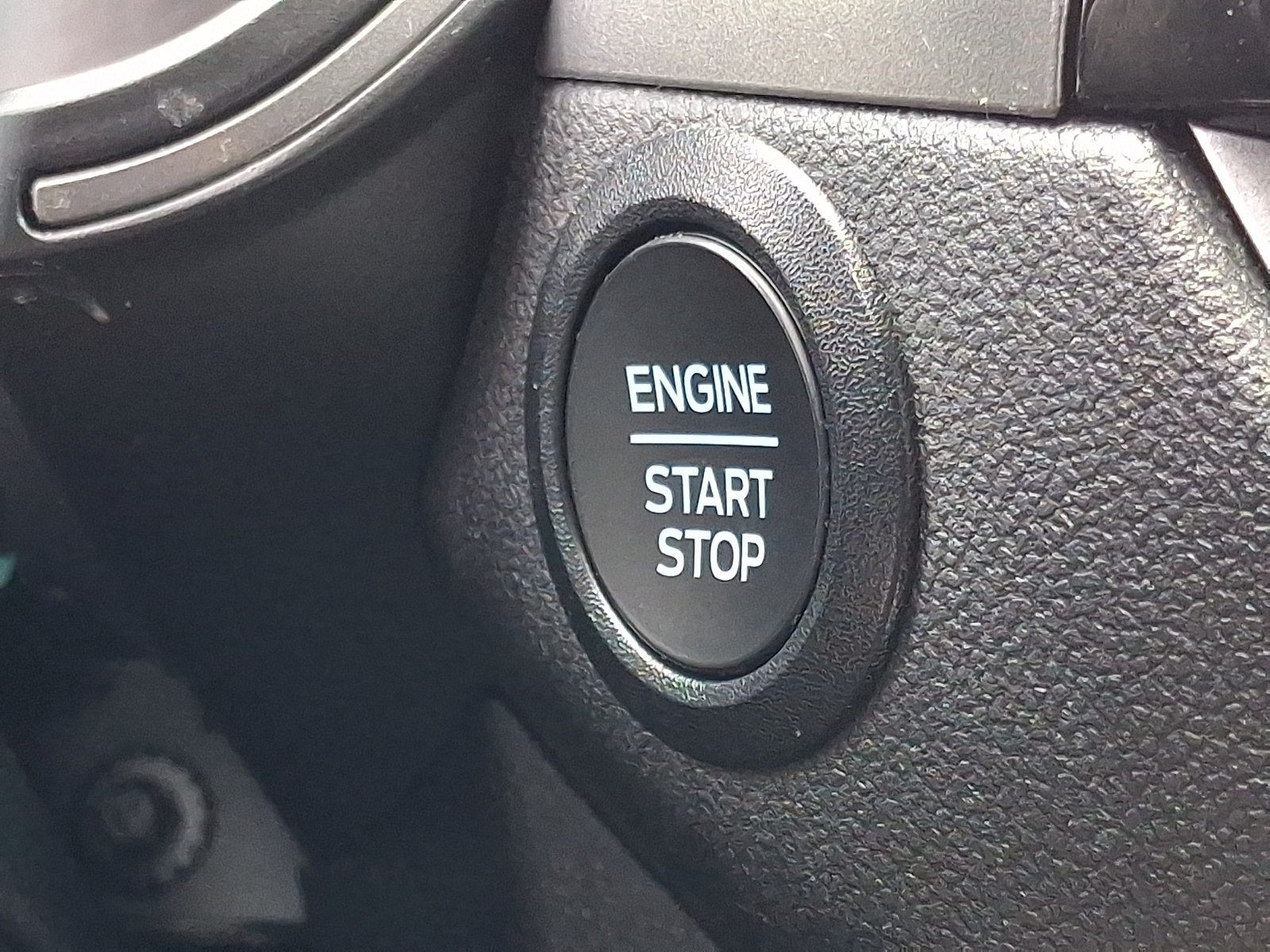 Certified 2023 Ford Escape Active AWD/4WD image 26