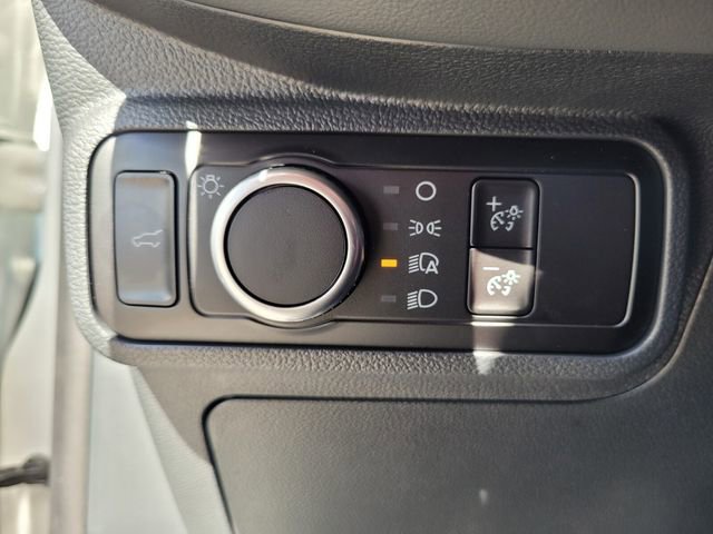 Certified 2025 Ford Explorer Active image 23