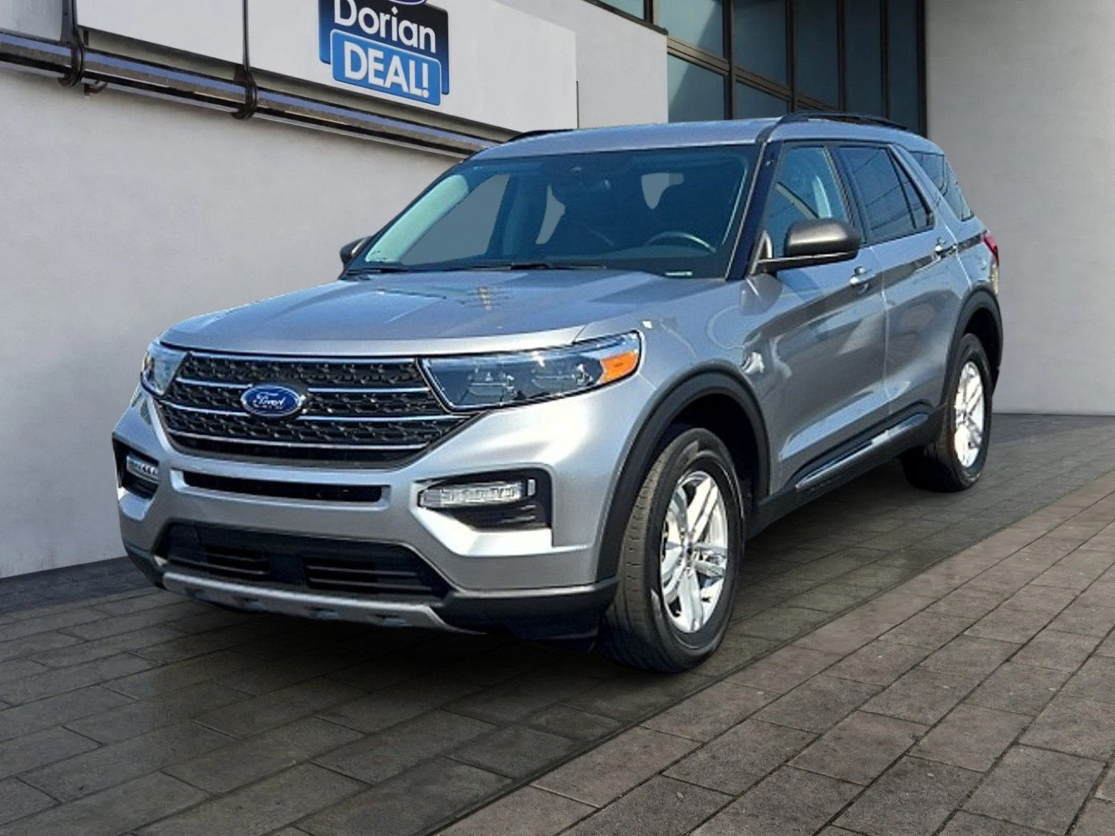Certified 2024 Ford Explorer XLT w/ Equipment Group 202A AWD/4WD image 7