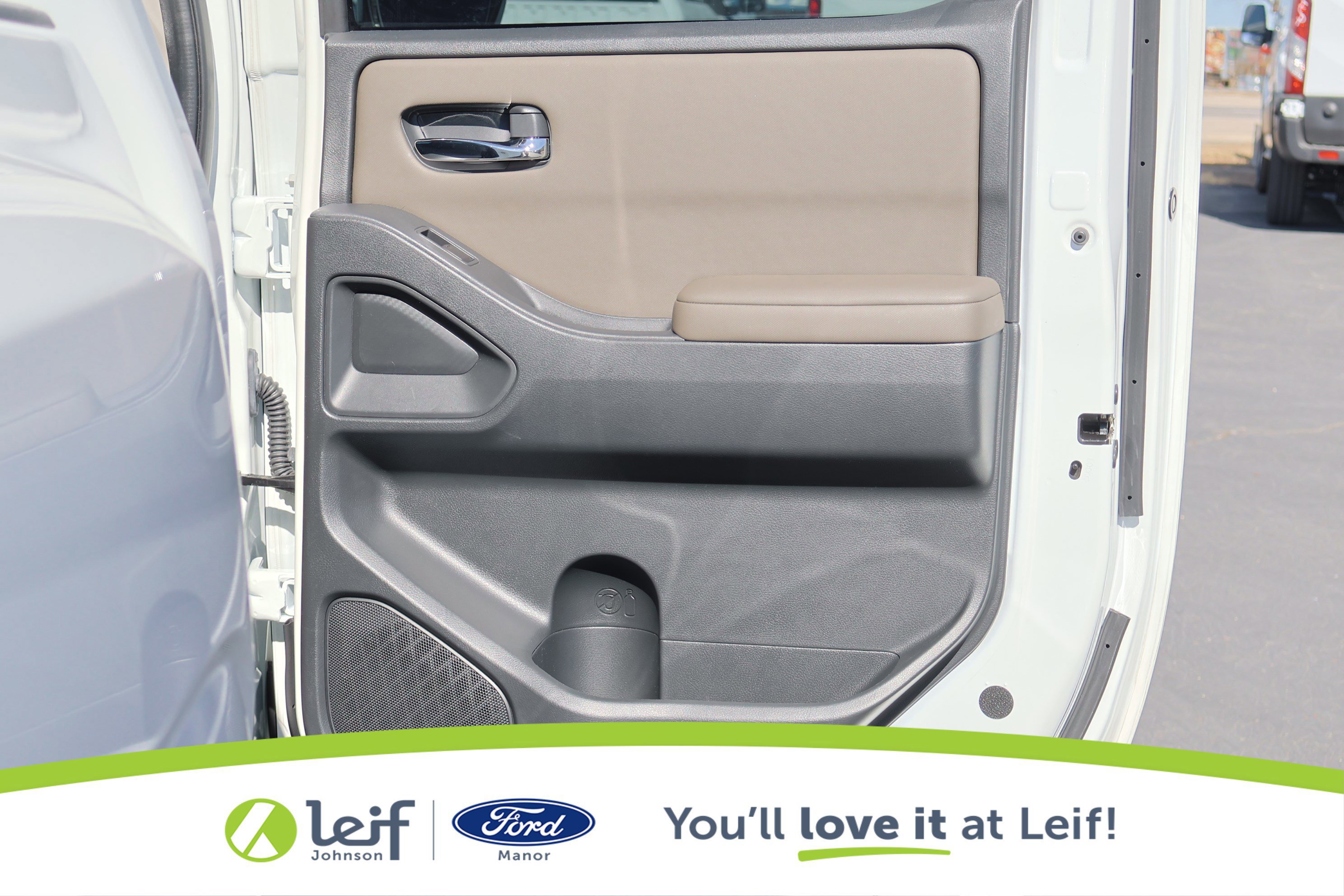 Used 2022 Nissan Frontier SV w/ Technology Package image 31