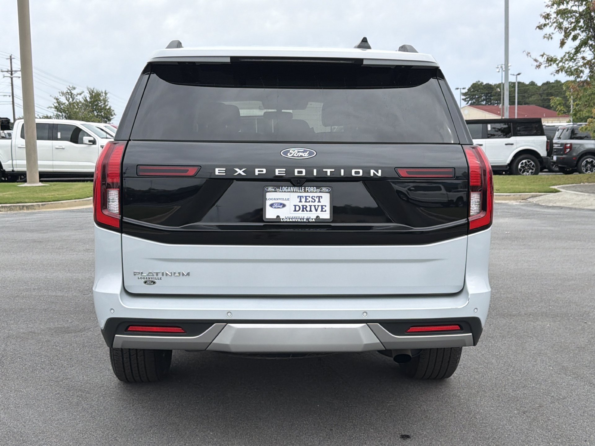 Certified 2025 Ford Expedition Platinum AWD/4WD image 30