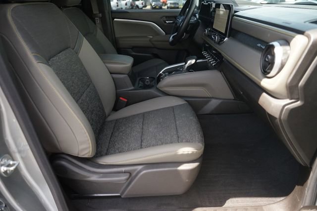 Used 2024 Chevrolet Colorado ZR2 w/ Safety Package AWD/4WD image 18
