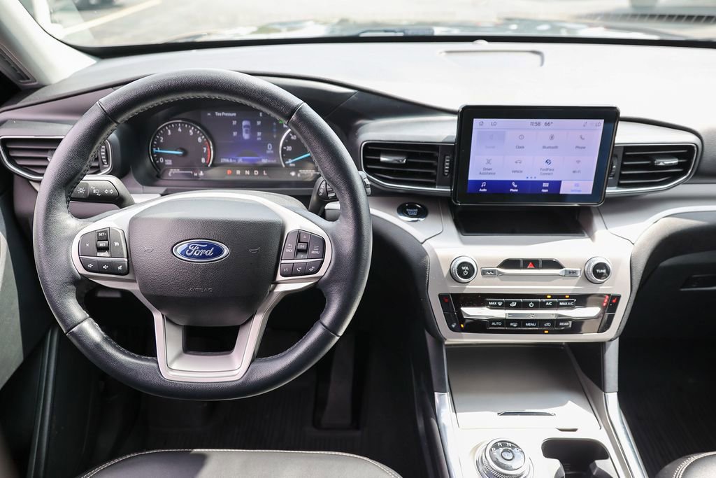 Certified 2023 Ford Explorer XLT w/ Equipment Group 202A image 21