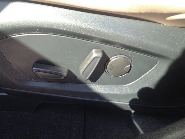 Certified 2023 Ford Explorer XLT w/ Equipment Group 202A image 31