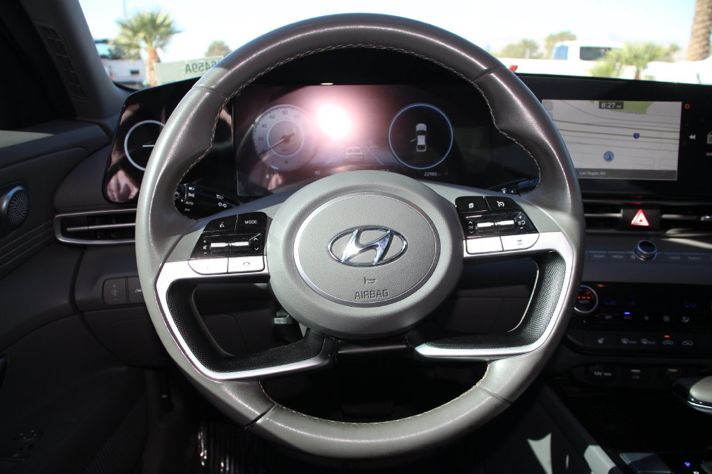 Used 2023 Hyundai Elantra SEL w/ Convenience Package FWD image 16