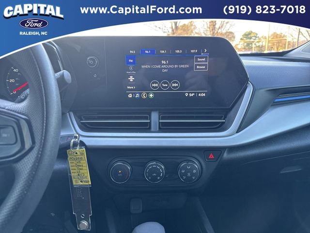 Used 2025 Chevrolet Trax LS image 25