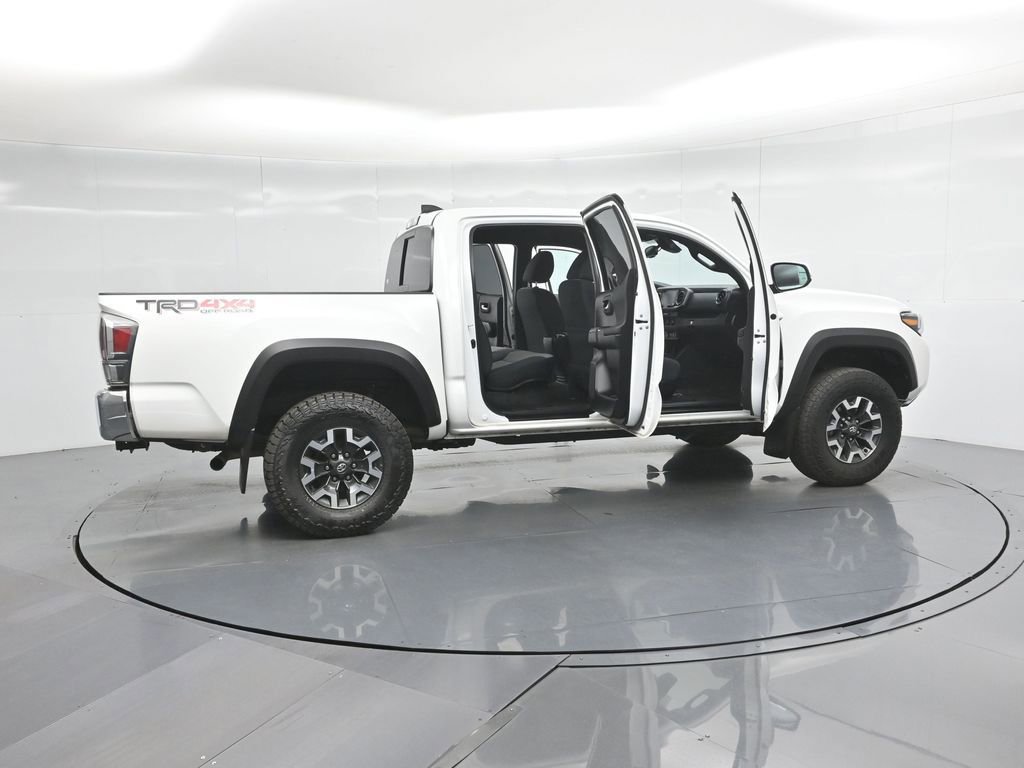 Used 2023 Toyota Tacoma TRD Off-Road image 32