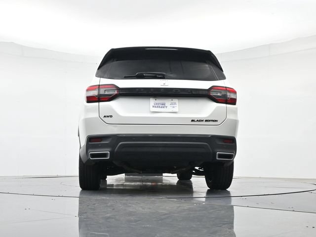 Used 2025 Honda Pilot Black Edition image 42
