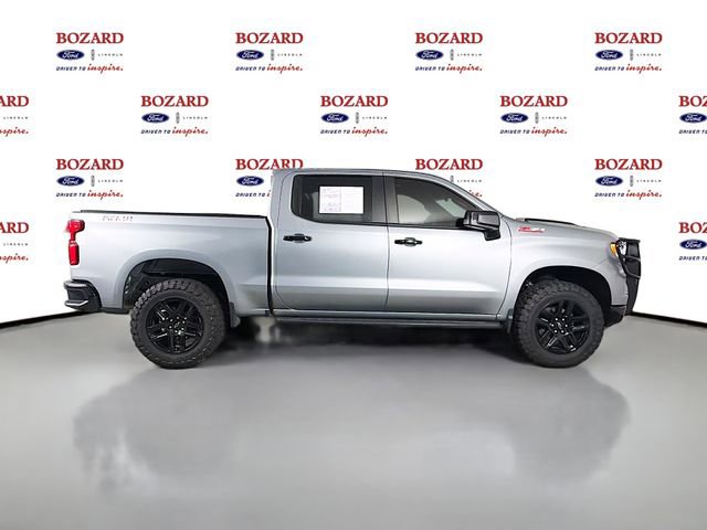 Used 2024 Chevrolet Silverado 1500 LT Trail Boss w/ Convenience Package II image 9