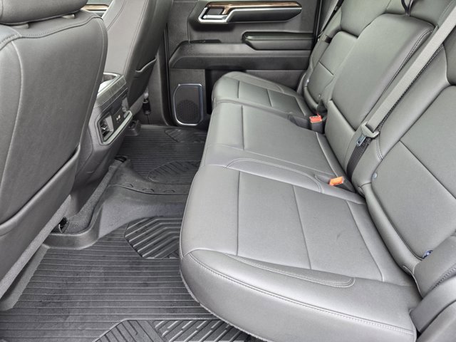 Used 2024 Chevrolet Silverado 1500 LT Trail Boss w/ LT Trail Boss Premium Package AWD/4WD image 28