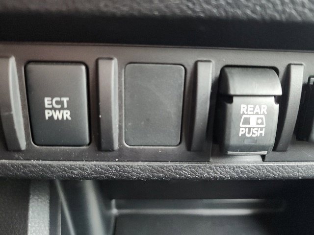 Used 2022 Toyota Tacoma TRD Sport AWD/4WD image 21
