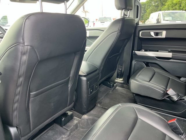 Certified 2024 Ford Explorer XLT w/ Equipment Group 202A AWD/4WD image 24