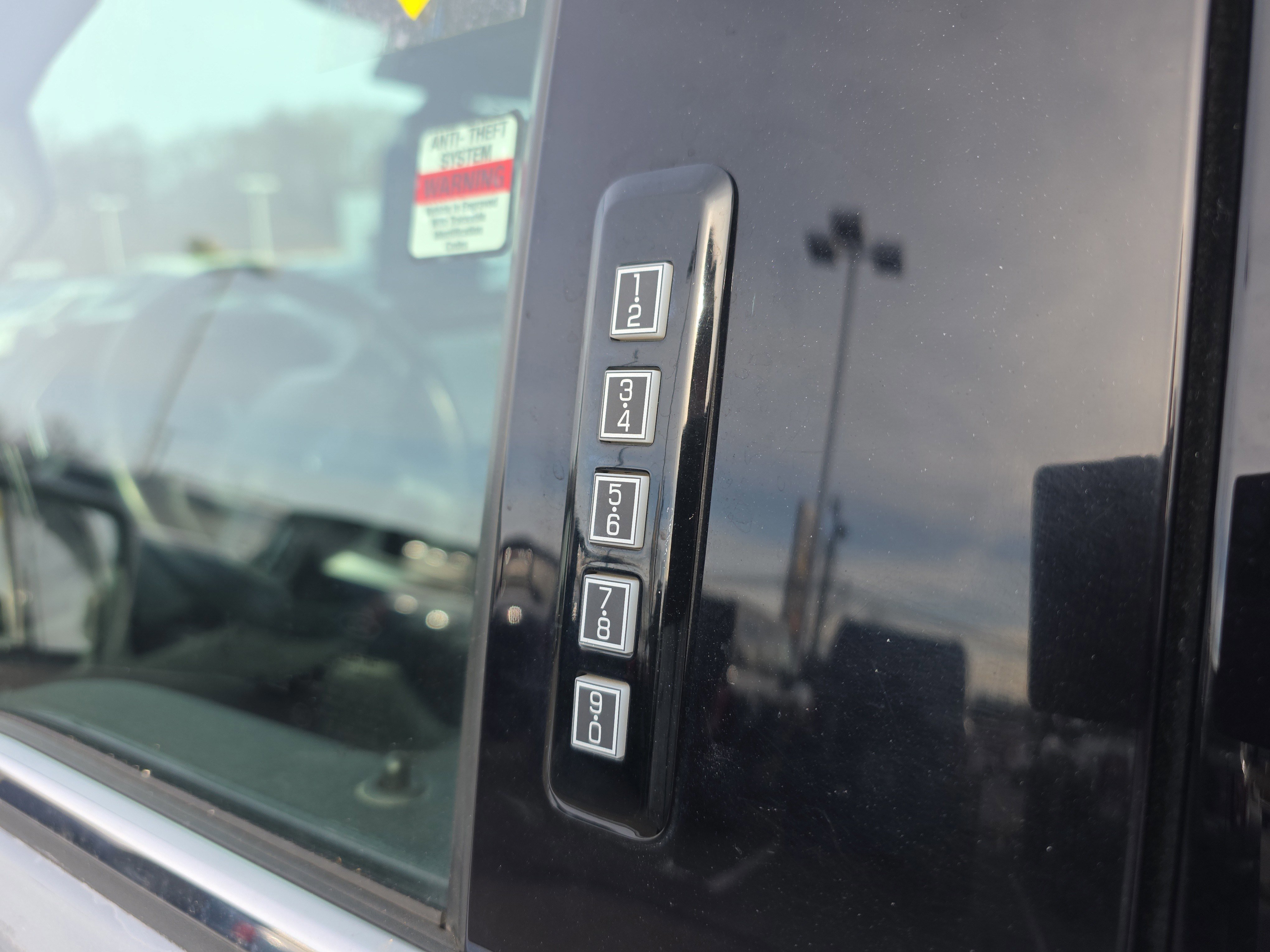 Certified 2022 Ford F150 Lariat w/ Equipment Group 502A High image 27