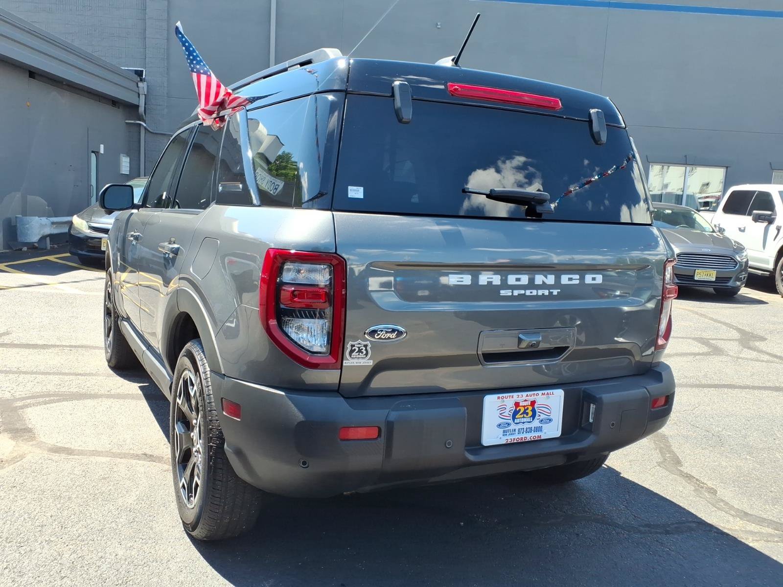 Certified 2025 Ford Bronco Sport Outer Banks w/ Outer Banks Tech Package+ AWD/4WD image 6