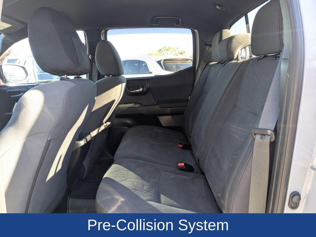 Used 2019 Toyota Tacoma TRD Sport image 15