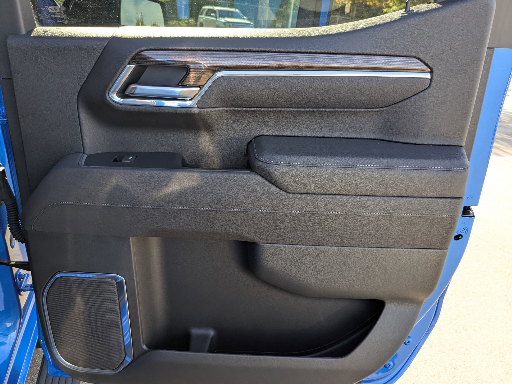 Used 2025 Chevrolet Silverado 1500 RST w/ Convenience Package II image 36