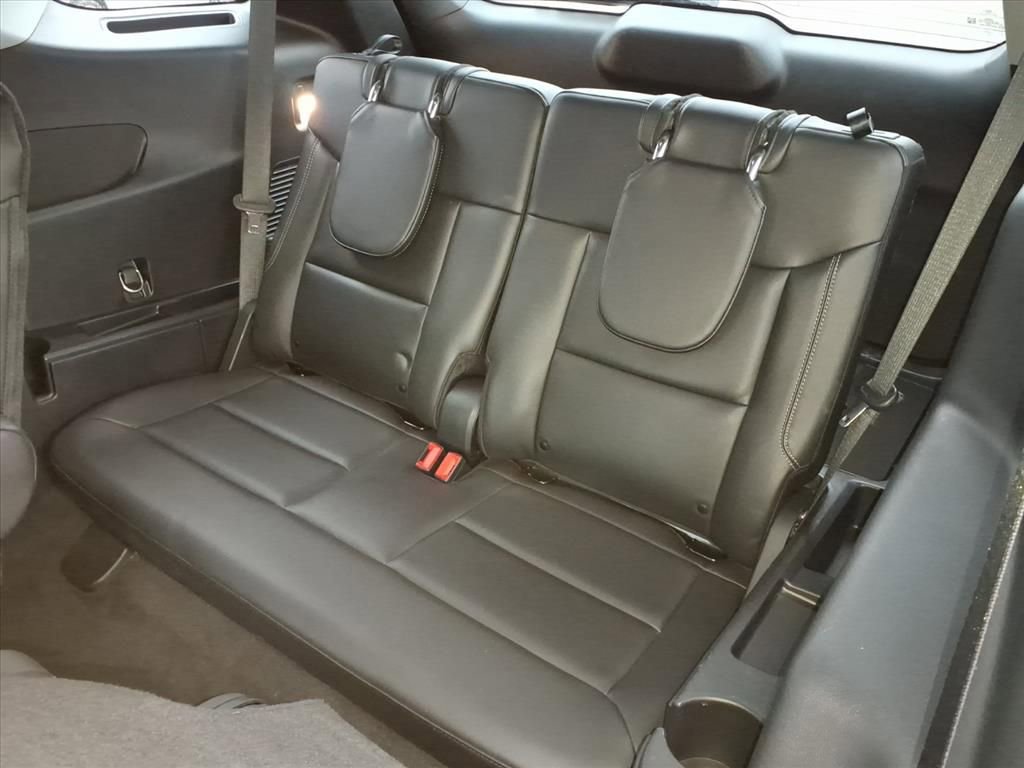 Certified 2022 Ford Explorer XLT w/ Equipment Group 202A image 30