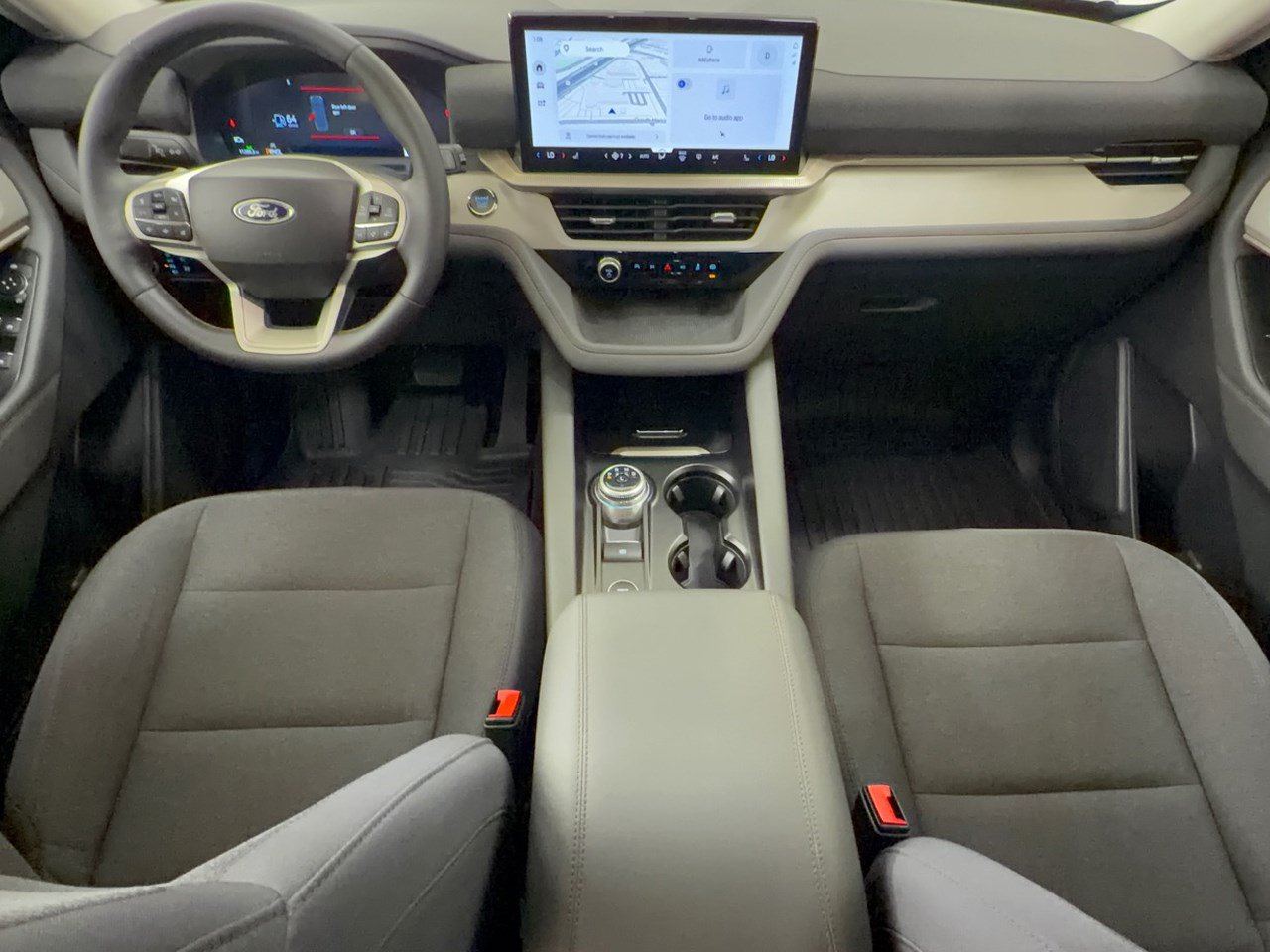 Certified 2025 Ford Explorer Active RWD image 17