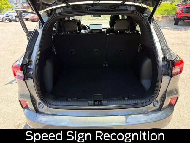 Certified 2023 Ford Escape ST-Line w/ Tech Pack #1 AWD/4WD image 24