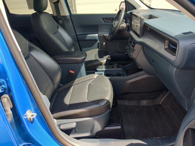 Certified 2025 Ford Maverick Lobo AWD/4WD image 38