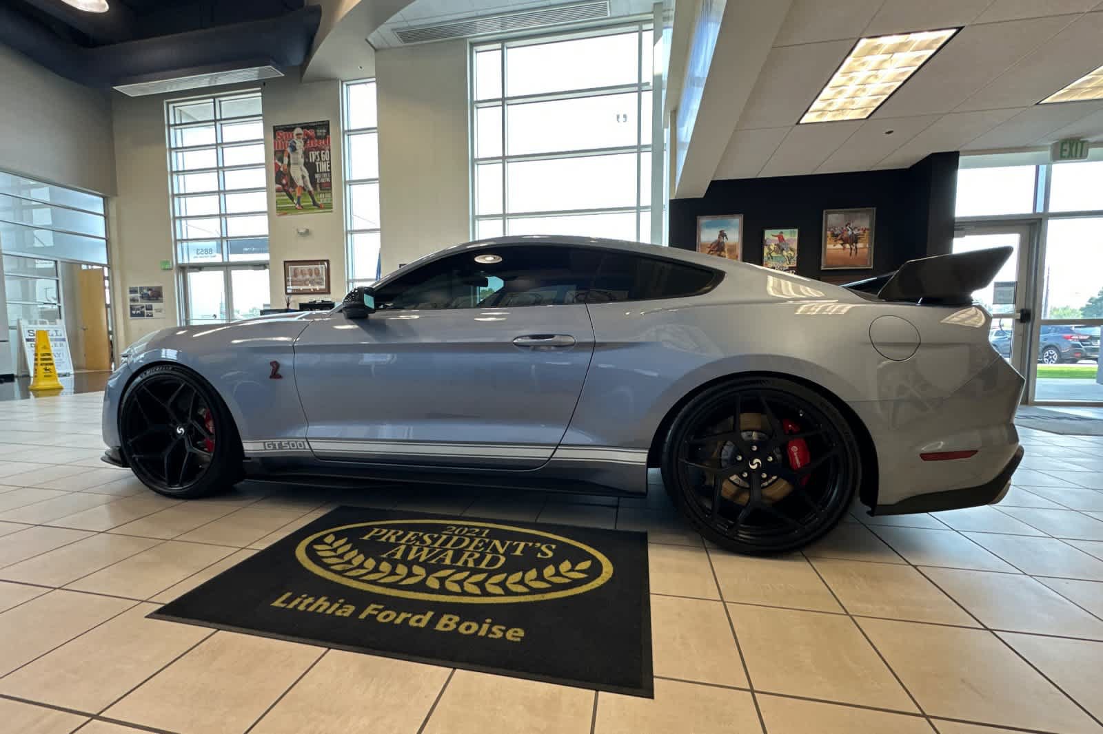 Certified 2022 Ford Mustang Shelby GT500 w/ Technology Package RWD image 4