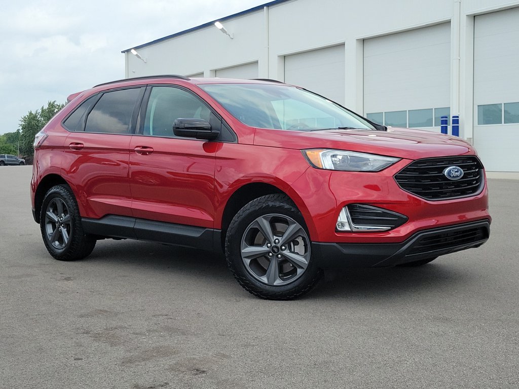 Certified 2023 Ford Edge SEL w/ Sport Appearance Package AWD/4WD image 34