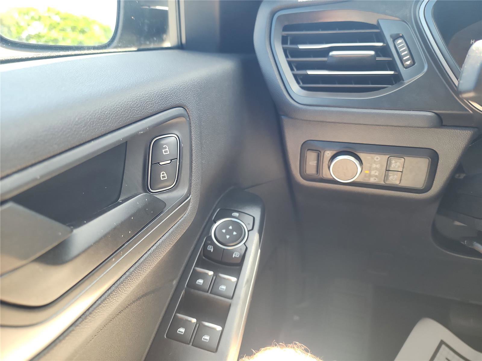 Certified 2024 Ford Escape Active FWD image 29