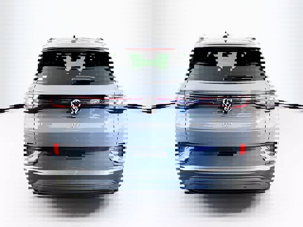 Used 2023 Volkswagen ID.4 Pro S image 4