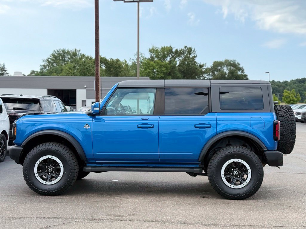 Certified 2023 Ford Bronco Outer Banks w/ Sasquatch Package AWD/4WD image 41