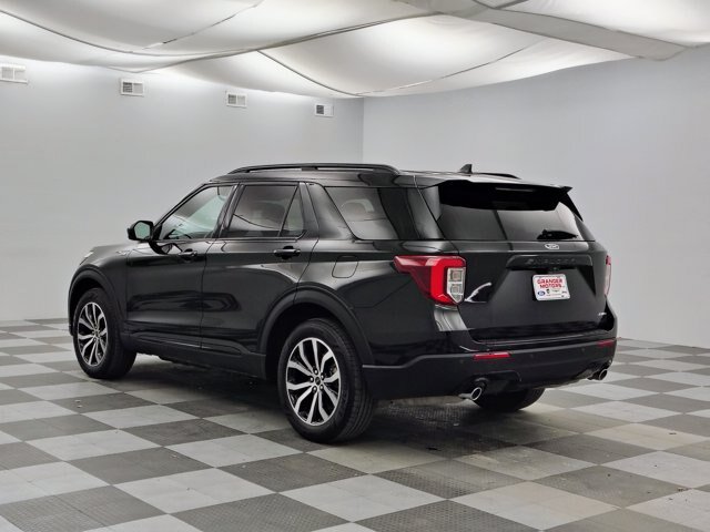 Certified 2022 Ford Explorer ST-Line AWD/4WD image 9