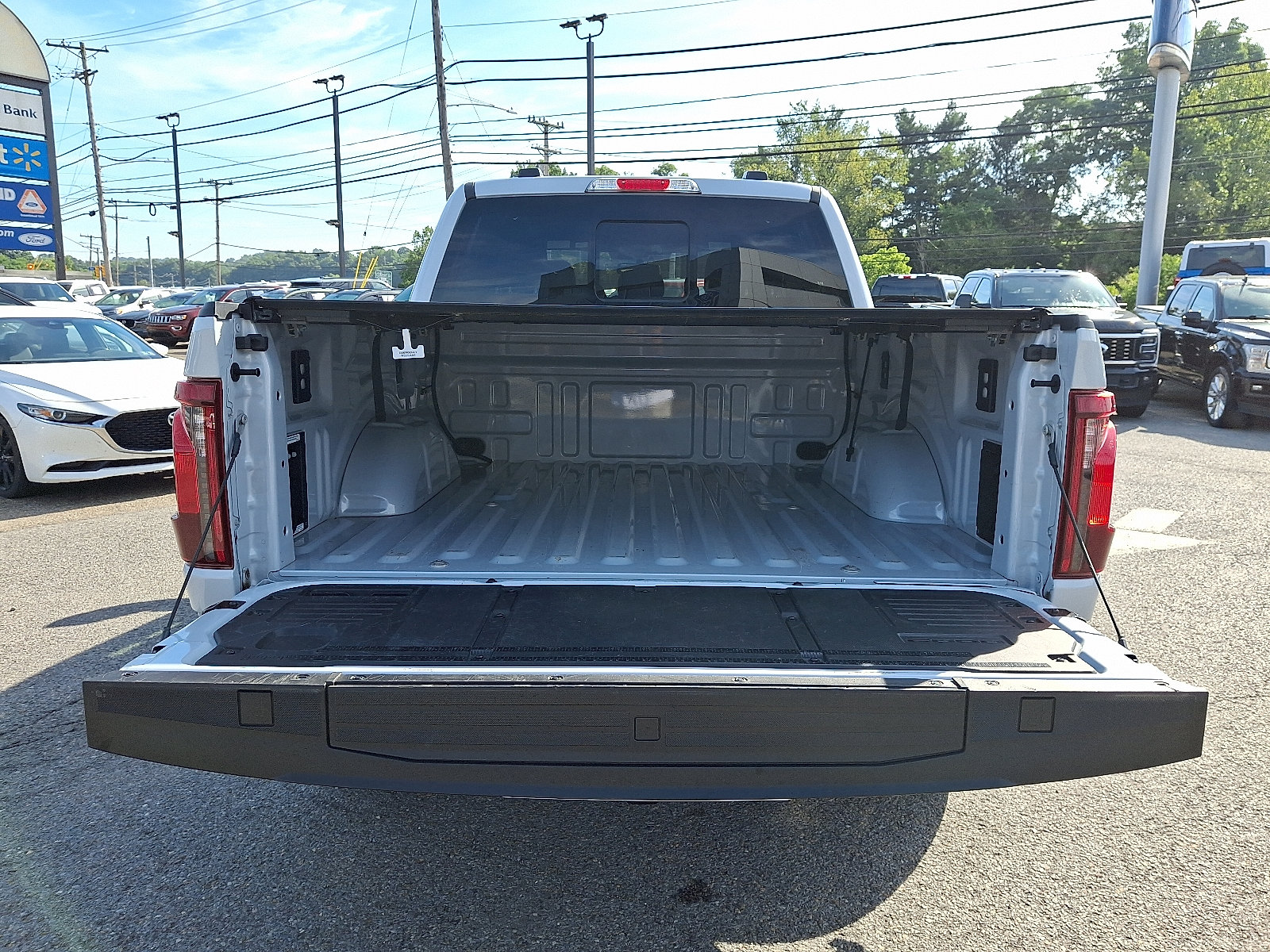 Certified 2025 Ford F150 XLT w/ Equipment Group 302A MID AWD/4WD image 28