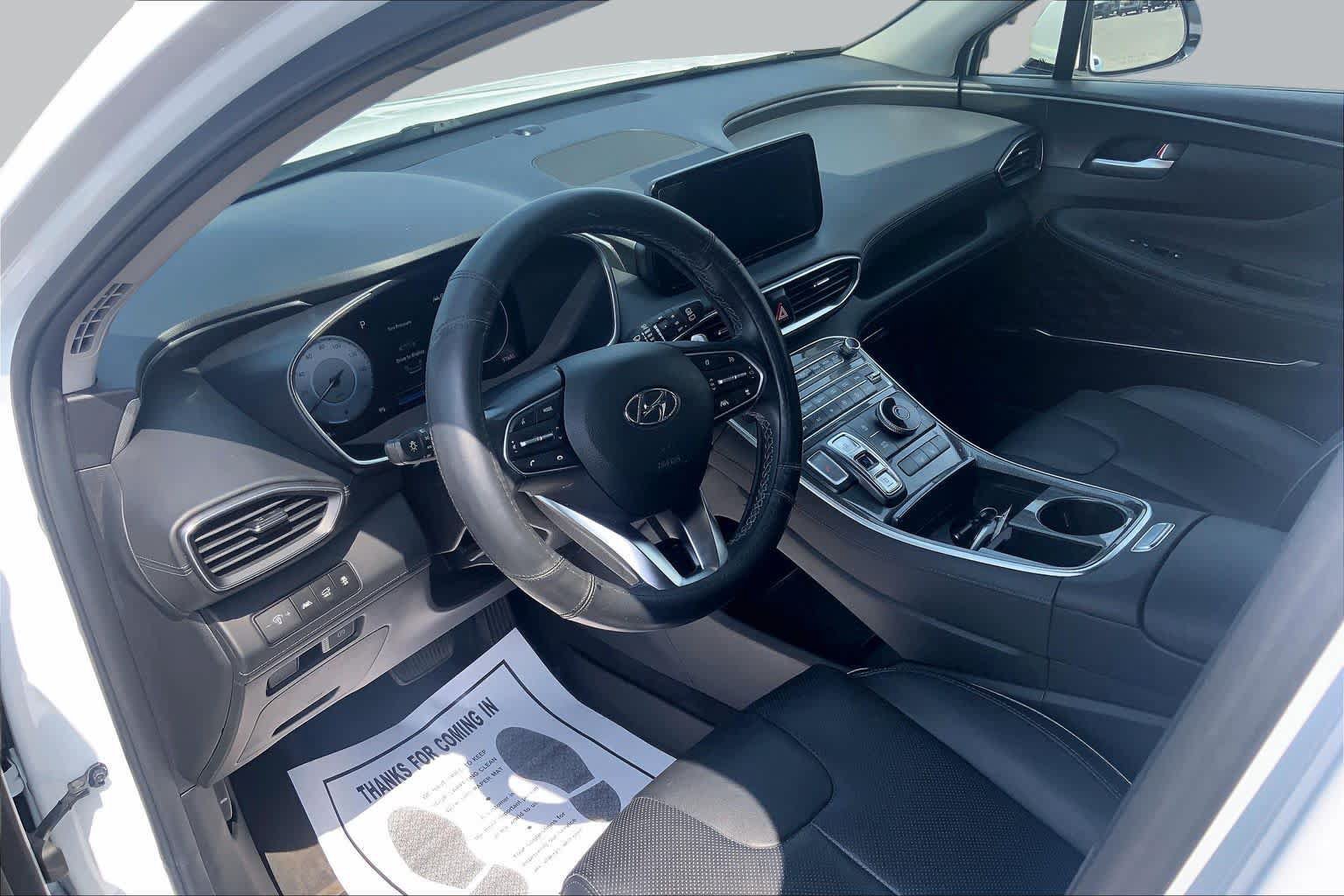 Used 2022 Hyundai Santa Fe SEL w/ Convenience + Premium Package FWD image 17