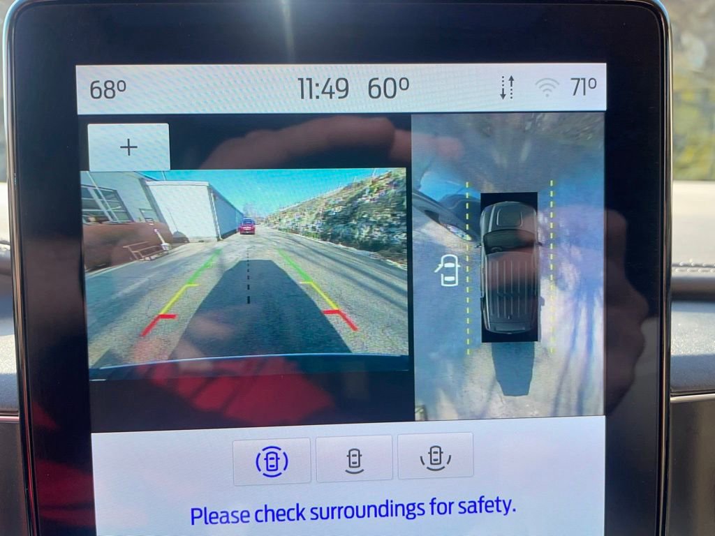 Certified 2022 Ford Explorer Platinum w/ Technology Package image 25