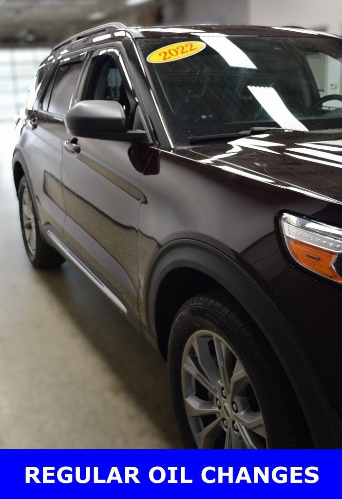 Certified 2022 Ford Explorer XLT w/ Equipment Group 202A image 6