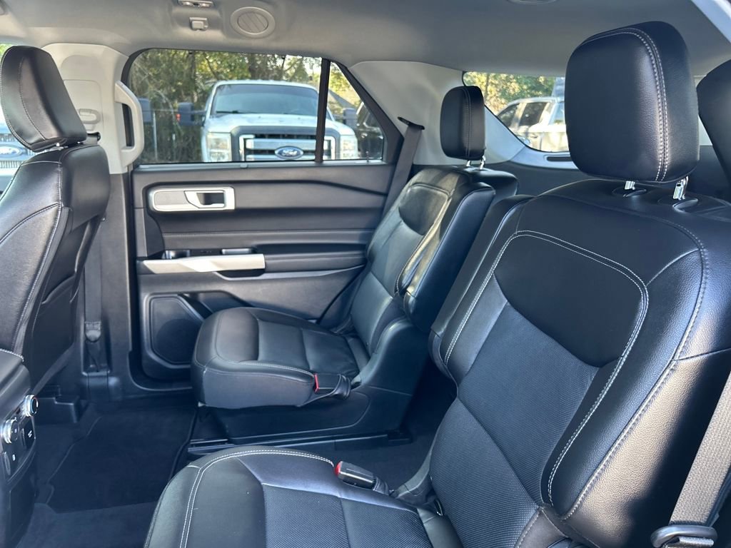Certified 2022 Ford Explorer Limited w/ Equipment Group 301A image 13