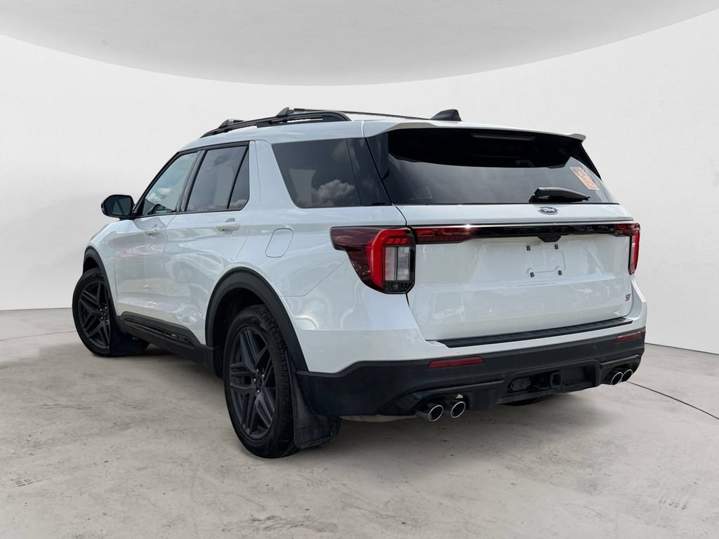 Certified 2025 Ford Explorer ST AWD/4WD image 2