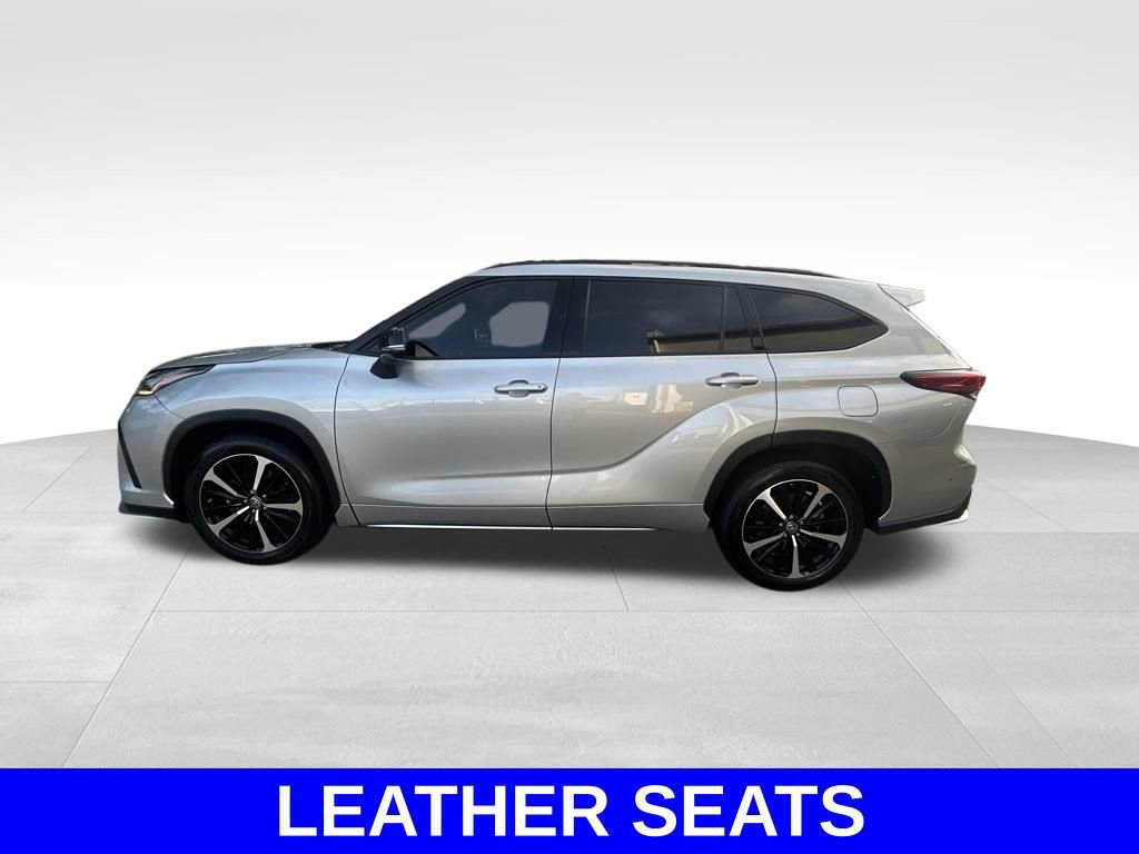 Used 2022 Toyota Highlander XSE image 8