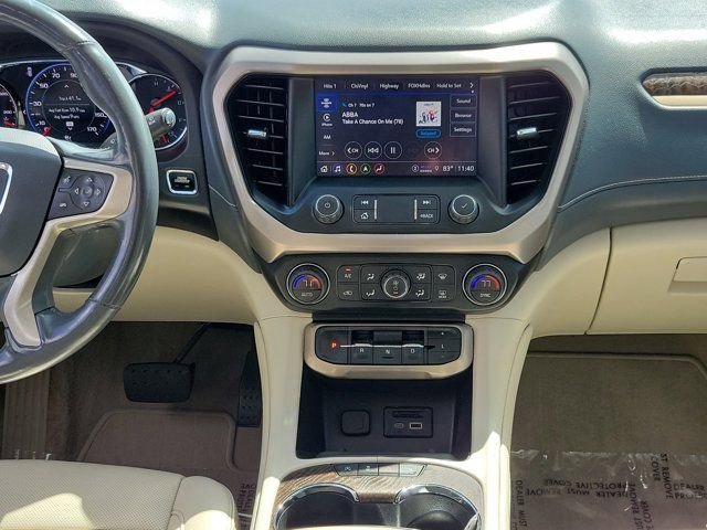 Used 2021 GMC Acadia Denali w/ Denali Technology Package FWD image 22