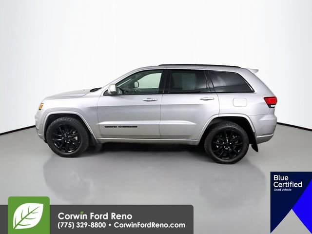 Used 2018 Jeep Grand Cherokee Altitude AWD/4WD image 4