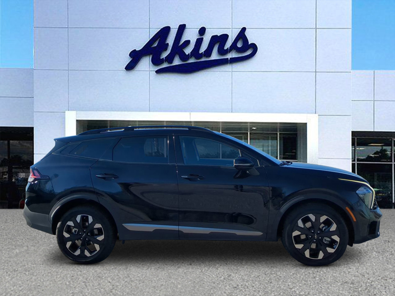 Used 2023 Kia Sportage X-Line w/ X-Line Premium Package image 5