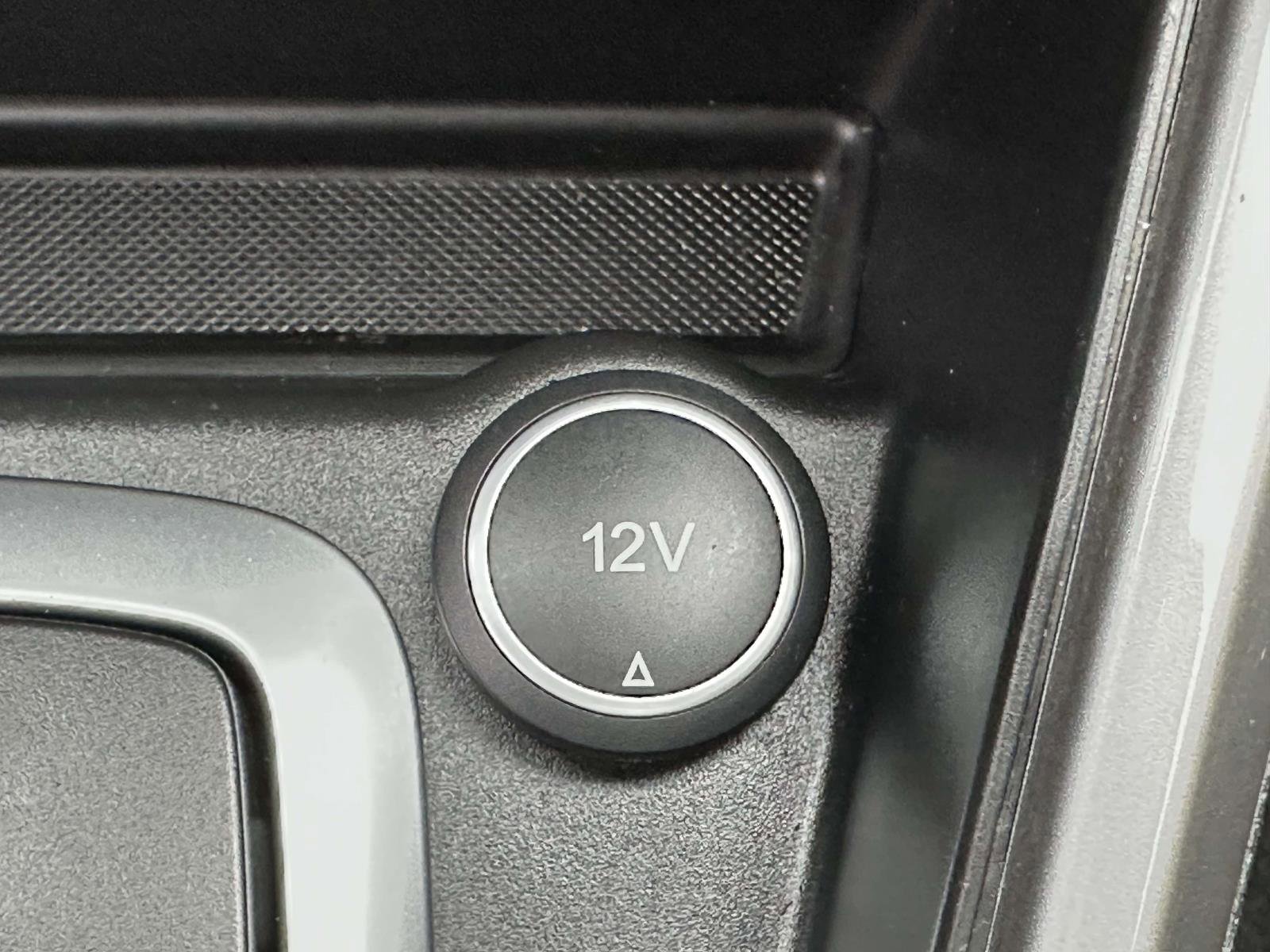 Certified 2022 Ford EcoSport Titanium w/ Interior Protection Package image 23