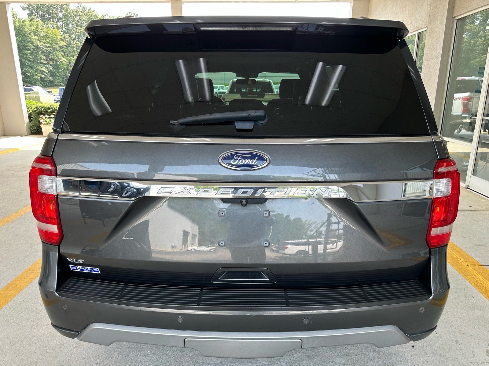 Certified 2020 Ford Expedition XLT w/ Equipment Group 202A AWD/4WD image 13